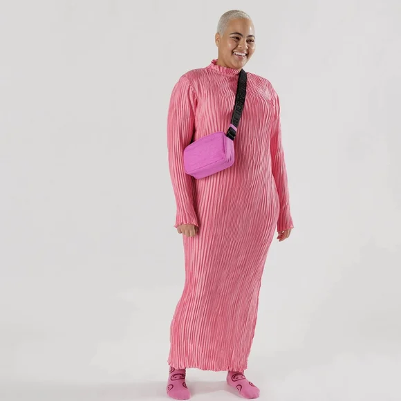 BAGGU Extra Pink Camera Crossbody Bag - Picture 2 of 6